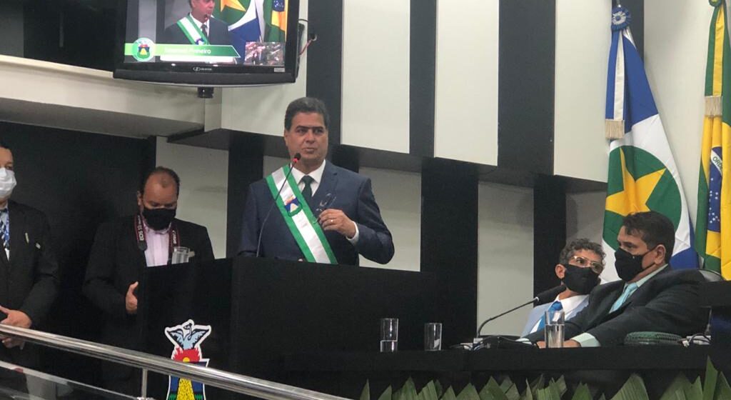 Cuiabá: Emanuel Pinheiro toma posse focando no crescimento econômico