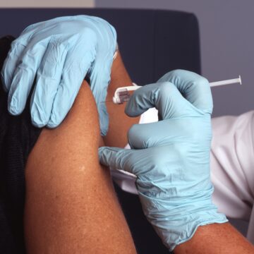 Secretaria de Saúde do DF recebe 100 caixas térmicas para armazenar vacinas