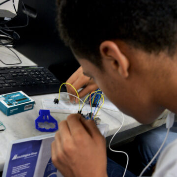 Escolas de ensino médio sergipanas ganham equipamentos de robótica