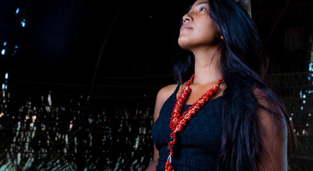 Comunidade indígena do MT lança site para venda de biojoias e artesanato