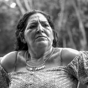 Exposição retrata mulheres ciganas de Mato Grosso