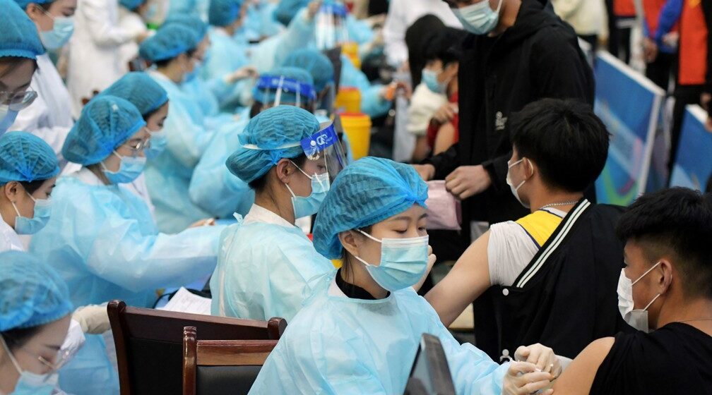 China aplicou mais de 1 bilhão de doses de vacinas contra Covid
