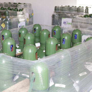 Petrobras doa cilindros de oxigênio à Rede Estadual de Saúde de Sergipe