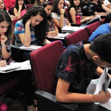 Criação da Universidade do DF é aprovada pela Câmara