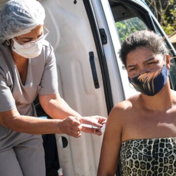 WhatsApp-Image-2021-08-24-at-16.33.22-768x510-1 Consultório na Rua leva saúde a famílias necessitadas em Brasília