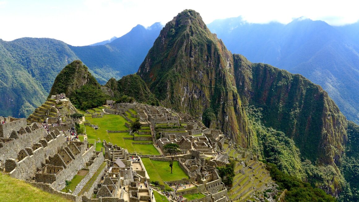 Peru volta a autorizar entrada de voos do Brasil