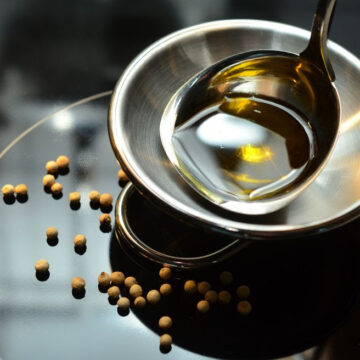 Mitos sobre o azeite: nutricionista explica sobre a funcionalidade do produto