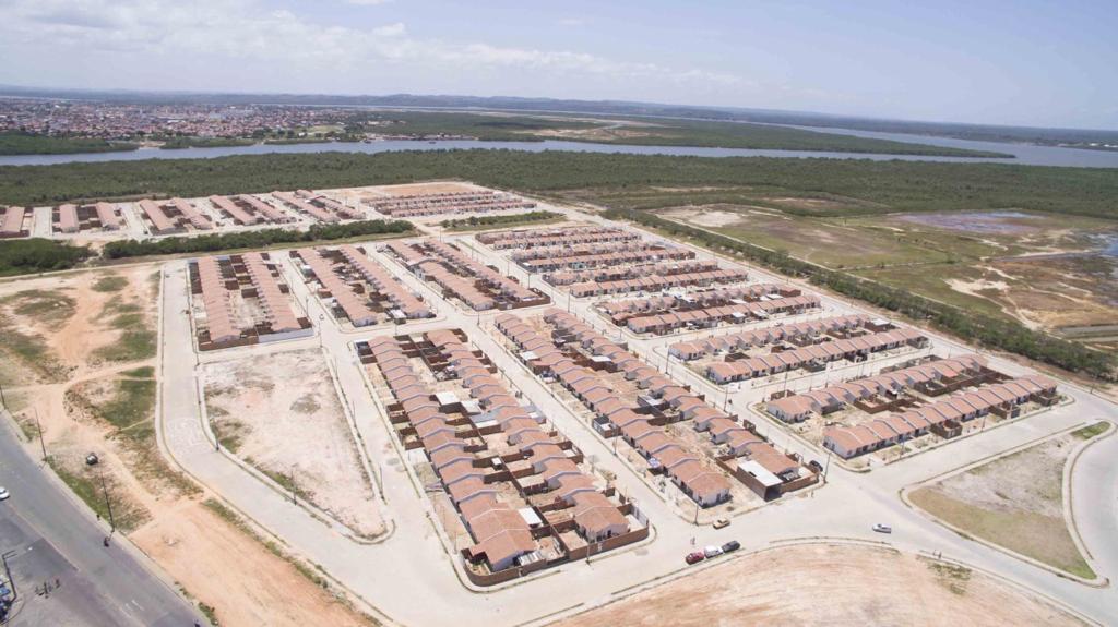 a516e3cbc58d5ce3170400b5066bc72f Seiscentas famílias recebem título de Regularização Fundiária em Sergipe