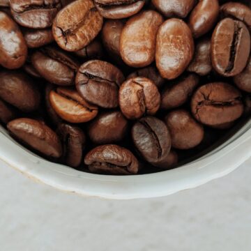 Conheça os mitos e verdades sobre essa paixão nacional: o café