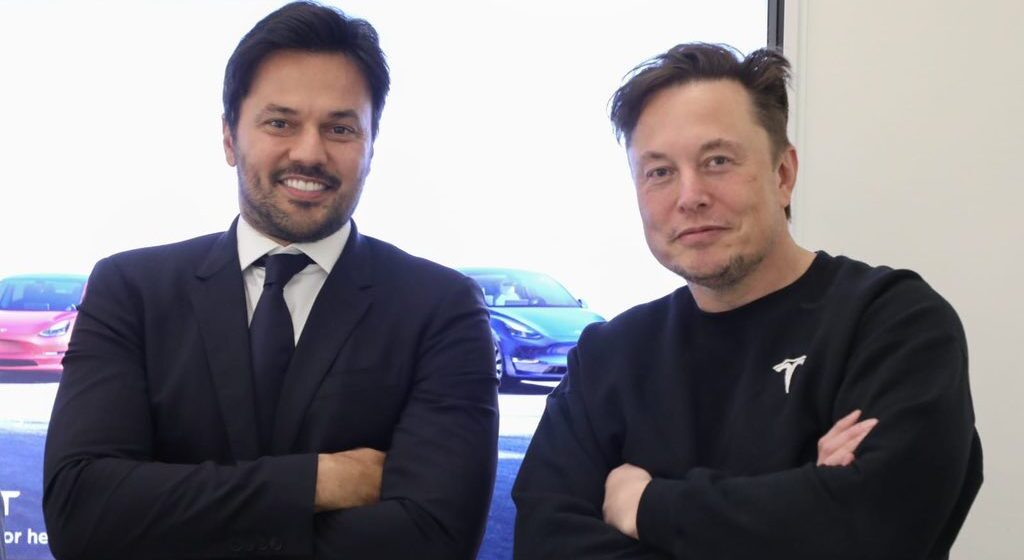 Ministro discute parceria com Elon Musk