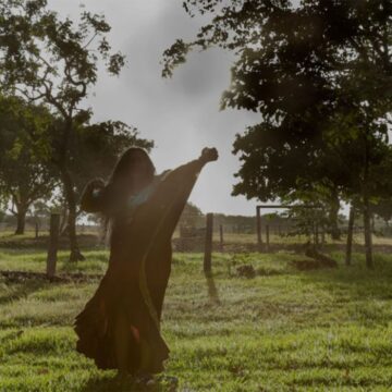 Exposição mostra universo de mulheres ciganas de Mato Grosso