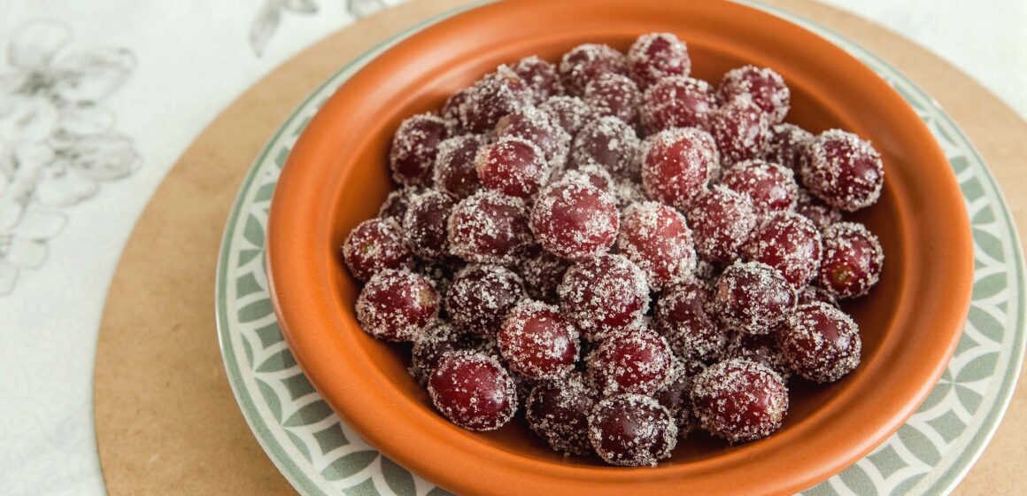 Aprenda a fazer aperitivo de uva para as festas de fim de ano