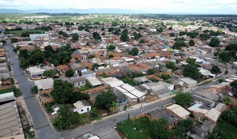 Cuiabá entrega de obra de pavimentação em mais quatro bairros
