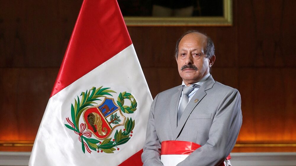 Denúncias de agressão doméstica leva à renúncia de primeiro-ministro do Peru