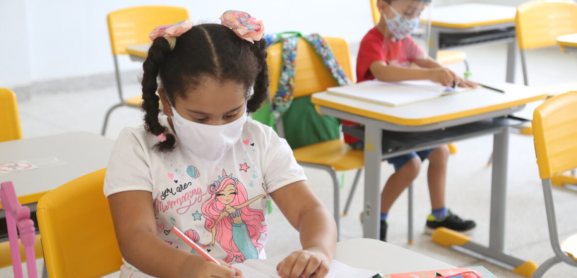 Aracaju reduz taxa de distorção idade-série na rede municipal de ensino