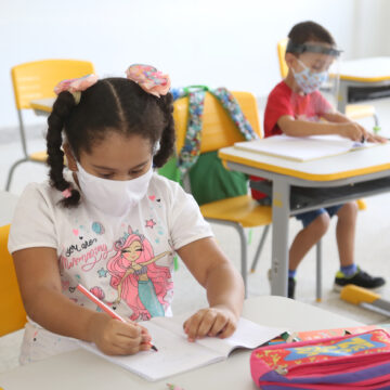 Aracaju reduz taxa de distorção idade-série na rede municipal de ensino