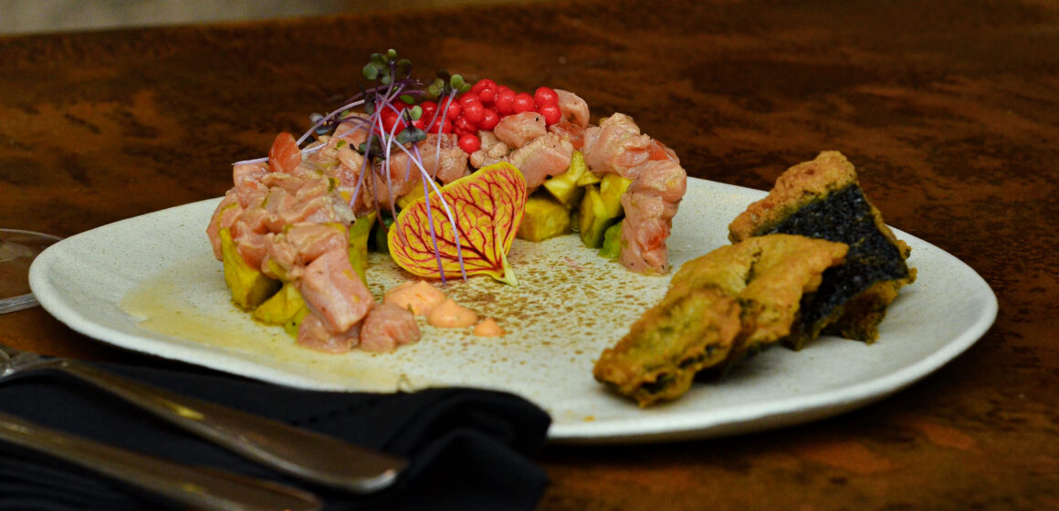 Uma exclusiva receita de Tartar de Salmão com avocado