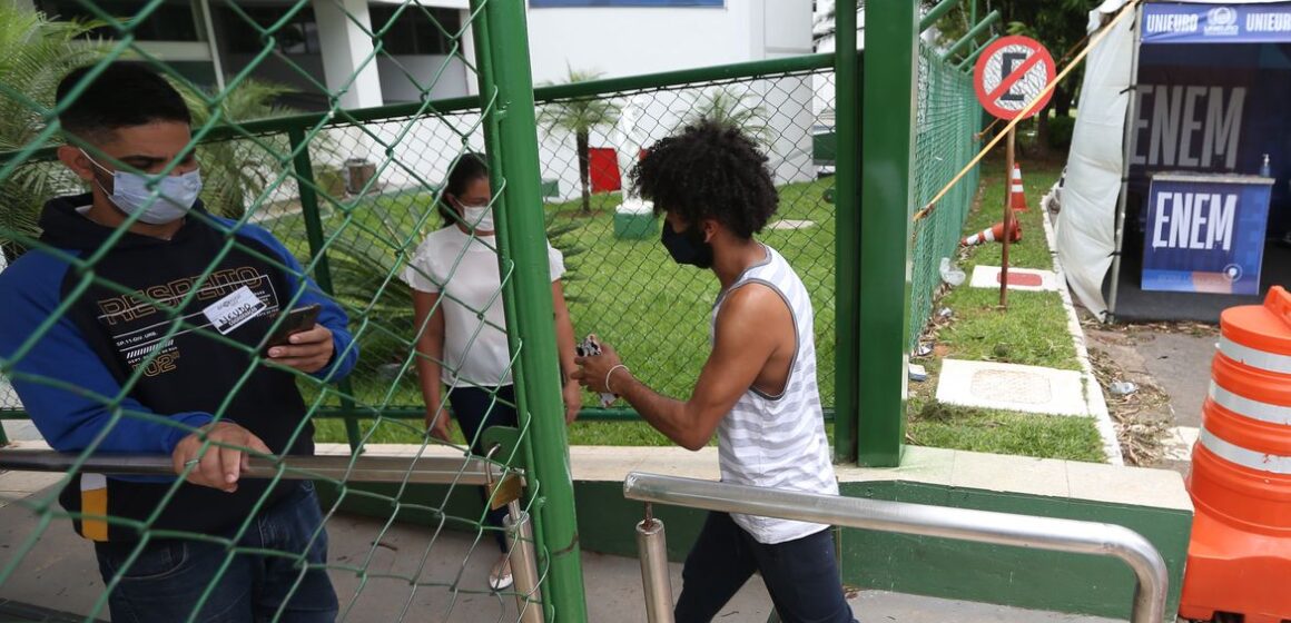 Enem 2022 tem 1 milhão de inscritos no primeiro dia