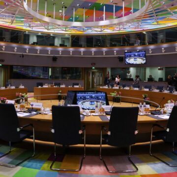 2022-06-24t132104z_1_lynxmpei5n0jt_rtroptp_4_ue-reuniao-gas União Europeia planeja eliminar gás russo em meio a alta inflação