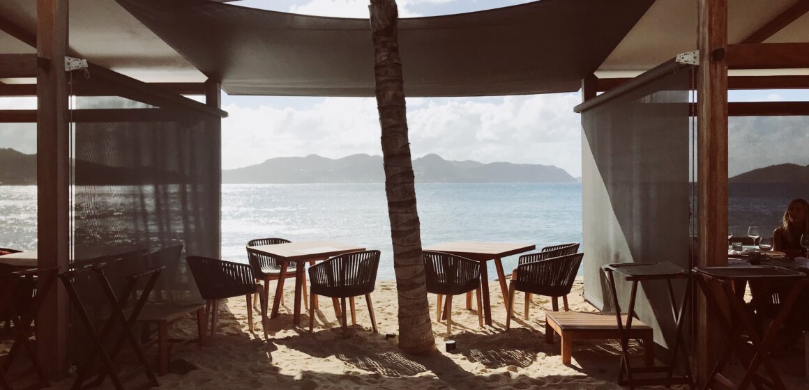 Aproveitando o paraíso: Ju Ferraz lista os melhores lugares para curtir em St. Barth