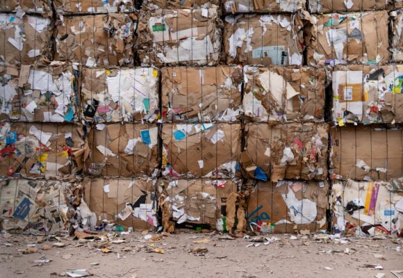 O mundo vai gerar 3,4 bilhões de toneladas de resíduos por ano até 2050. Estamos preparados?