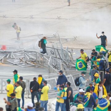 Líderes políticos internacionais repudiam invasão em Brasília