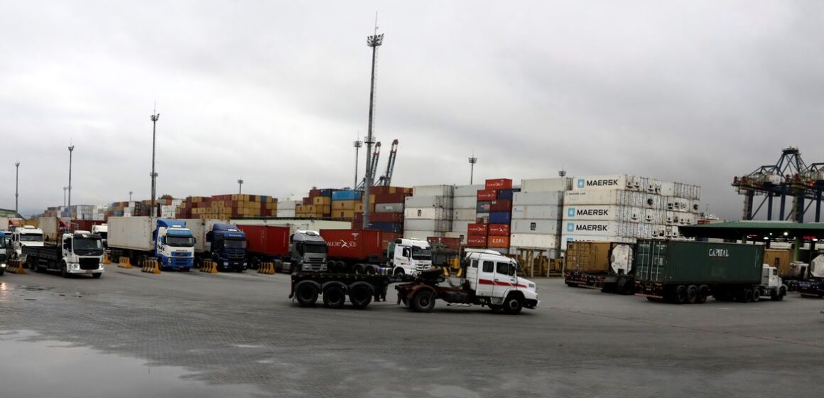 Economia Balança comercial registra maior superávit da história para março