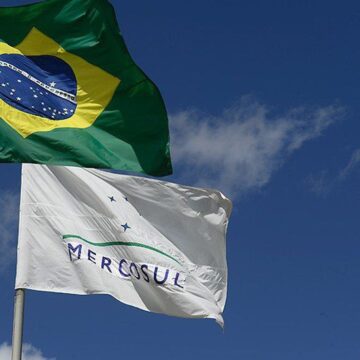 Bandeira do Mercosul CMN simplifica sistema de pagamentos em moedas locais do Mercosul