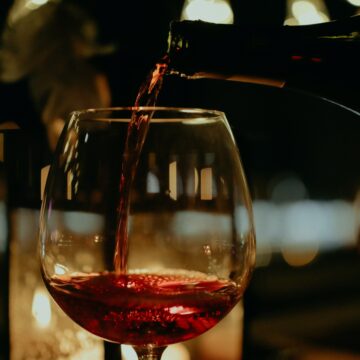 pexels-sami-aksu-10075346 Sommelier dá quatro dicas para quem deseja começar sua jornada no mundo dos vinhos
