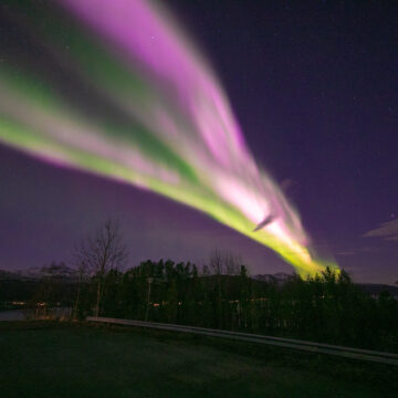 Deslocamento-do-campo-magnetico-da-Terra-fez-auroras-boreais-serem-vistas-fora-da-zona-auroral Deslocamento do campo magnético da Terra fez auroras boreais serem vistas fora da zona auroral