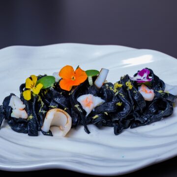 pexels-antony-trivet-14460006 Flores Comestíveis: conheça as espécies que podem ser usadas na gastronomia