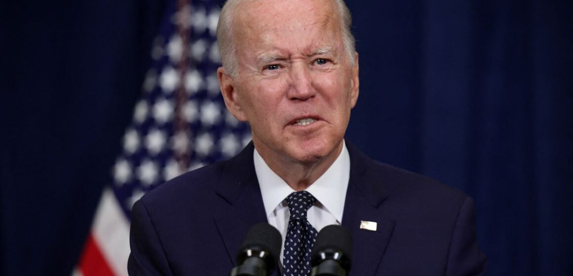 Biden sanciona lei que suspende teto da dívida dos EUA