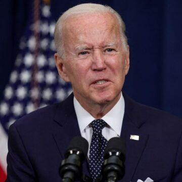 Biden sanciona lei que suspende teto da dívida dos EUA