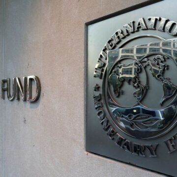 2022-10-06t130935z_1_lynxmpei950og_rtroptp_4_argentina-economy-imf FMI prevê crescimento de 2,1% da economia brasileira neste ano