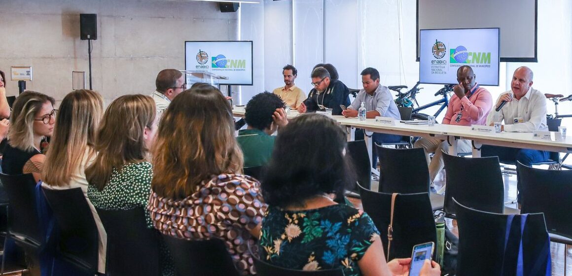 img_5336_0-2 Mobilidade por bicicleta é debatida no Dia Mundial sem Carro