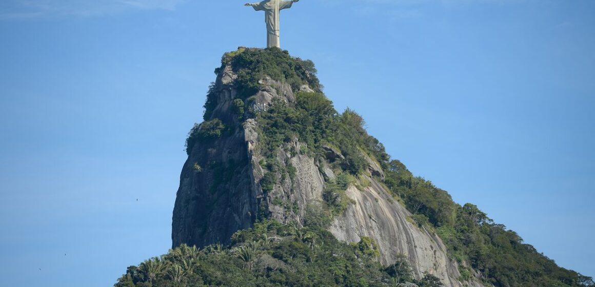 Vista do Cristo Redentor no Rio de Janeiro Cristo Redentor completa 92 anos com festa e missa