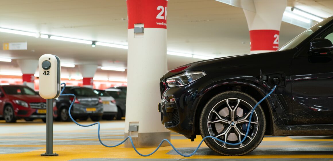 Imposto de Importação para carros elétricos será retomado em 2024