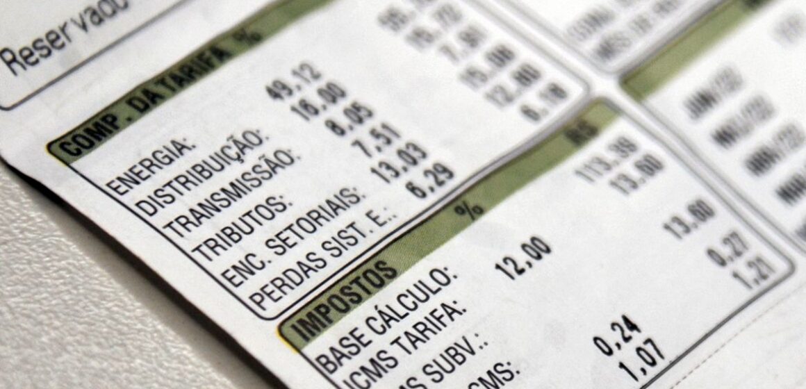 Pequenas e médias empresas conectadas em alta tensão podem migrar para o mercado livre de energia em 2024