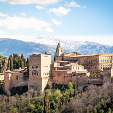 Granada, cidade espanhola, é eleita capital mundial da cultura