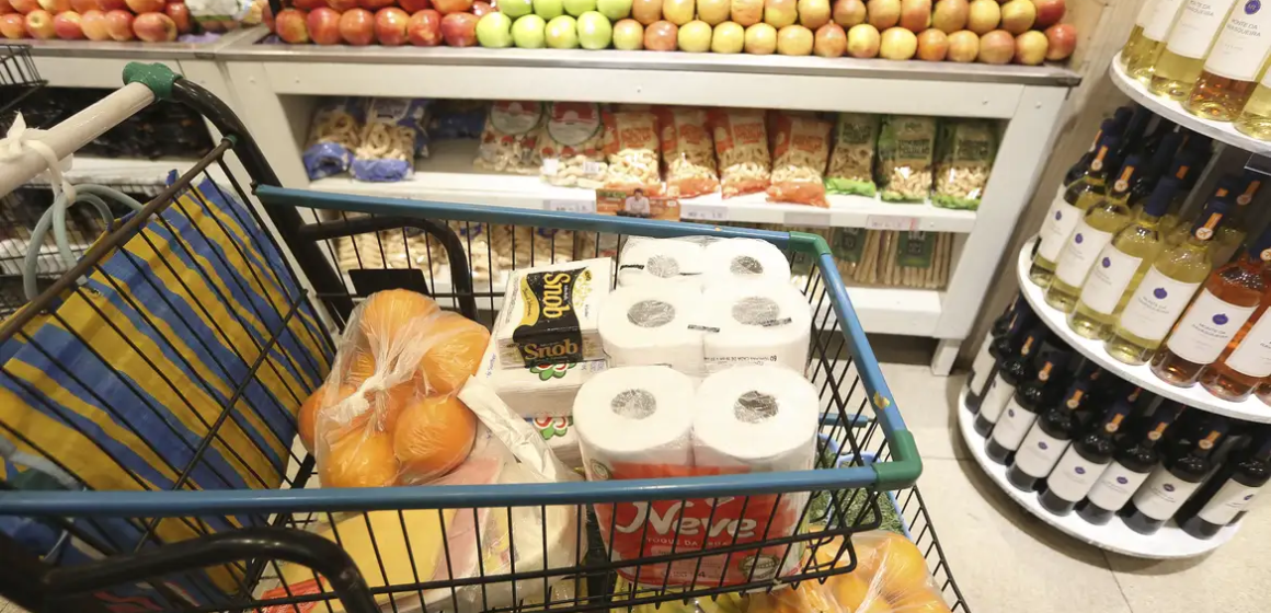 Inflação oficial cai para 0,16% em março: alimentos e bebidas impulsionam variação