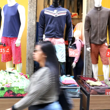 Comércio varejista brasileiro registra segunda alta consecutiva em fevereiro