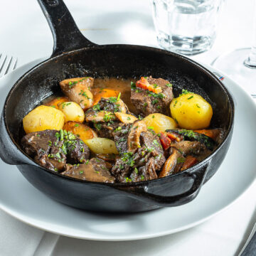 Le Napoleon traz um pedaço da França para São Paulo