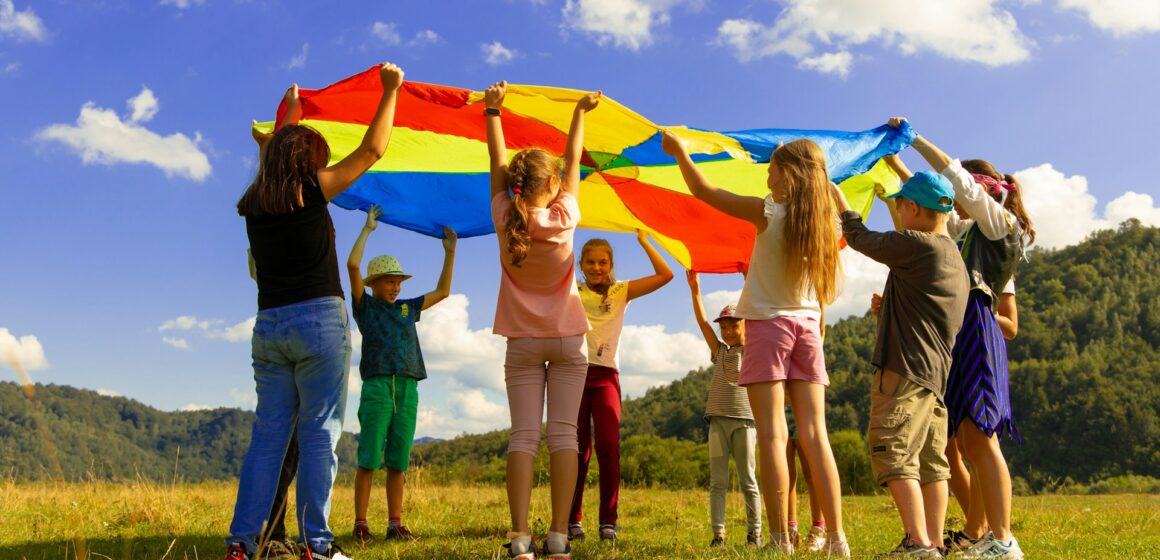 Oba! Férias: diversão e aprendizado para crianças e famílias no Sesc SP