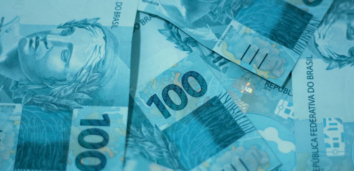 Dívida pública federal atinge 6,9 trilhões com crescimento de 3,10%