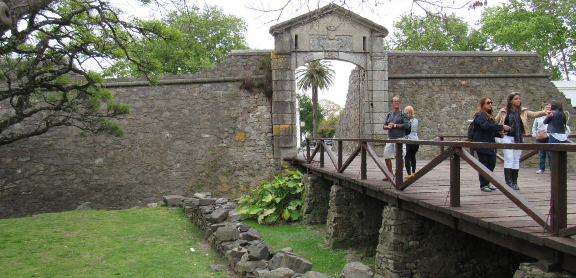 21877882274_34470a08d1_k Encantos históricos e gastronômicos de Colônia do Sacramento, no Uruguai