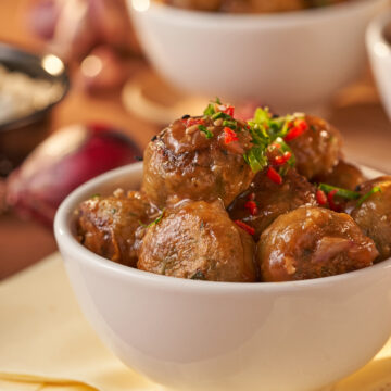 Bolinhos-de-cascas-de-legumes-com-molho-oriental-Qualy-Social-5000px- Receita de bolinhos de cascas de legumes com molho oriental