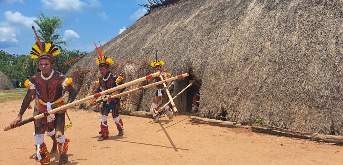Co-769pia-de-20241026-113221 Novo roteiro de turismo sustentável na Terra Indígena do Xingu leva viajantes a um mergulho na cultura e saberes ancestrais dos povos originários