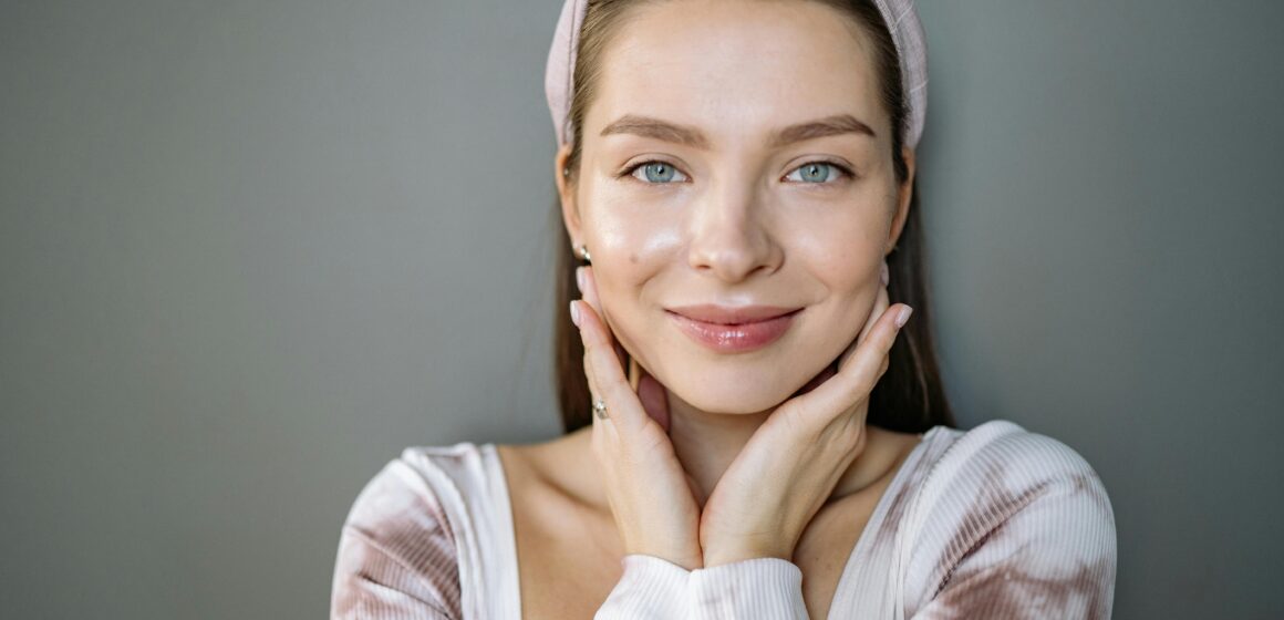 pexels-yankrukov-7010962 Tecnologias estéticas sem injetáveis são as preferidas por diversas celebridades