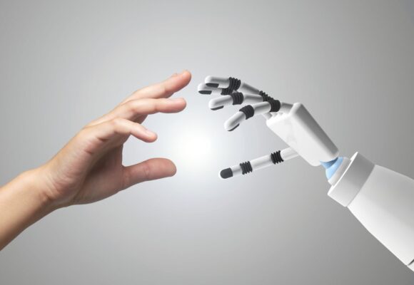 Futuro do atendimento: inteligência artificial será responsável por metade dos serviços até 2027