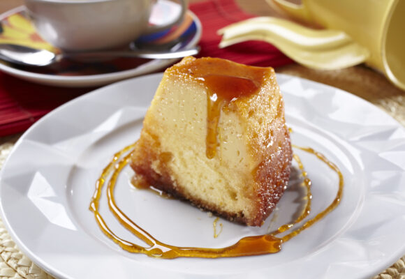 Bolo Pudim: duas delícias em uma só fatia